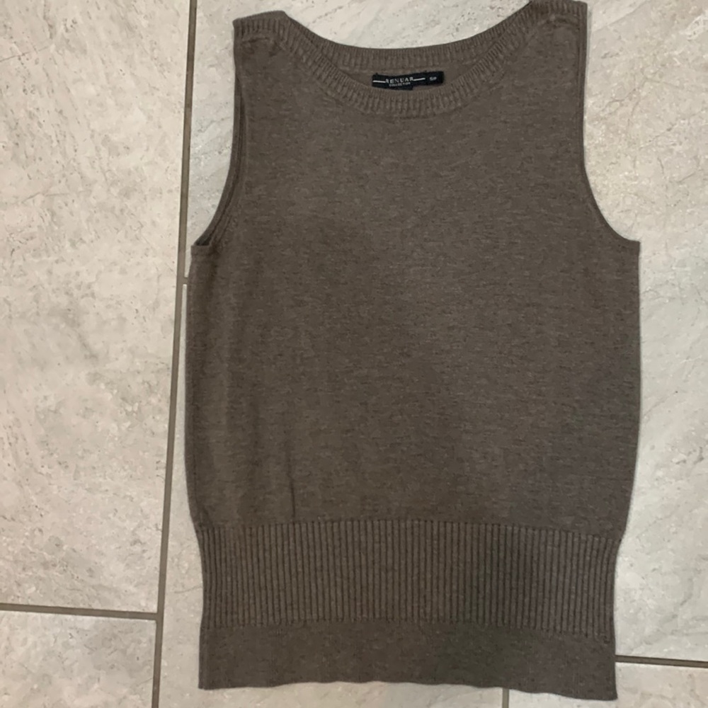 Sweater vest V neck size small by Renuar